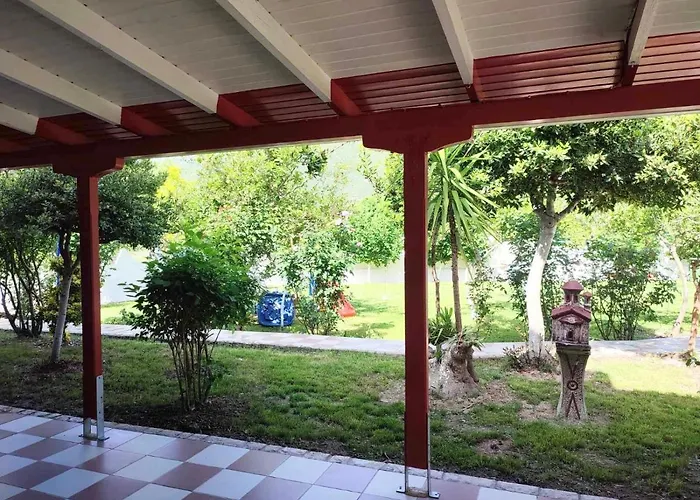 Koala Place Василики