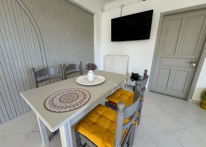 Koala Place 3* Василики