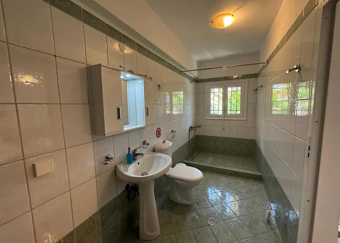 Koala Place Василики